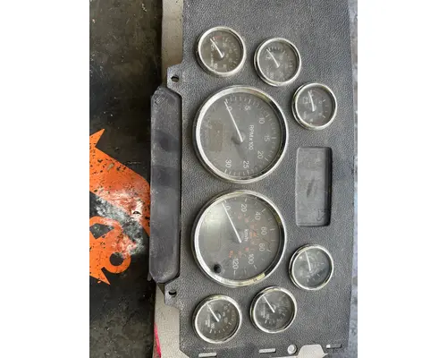 PETERBILT 367 Instrument Cluster