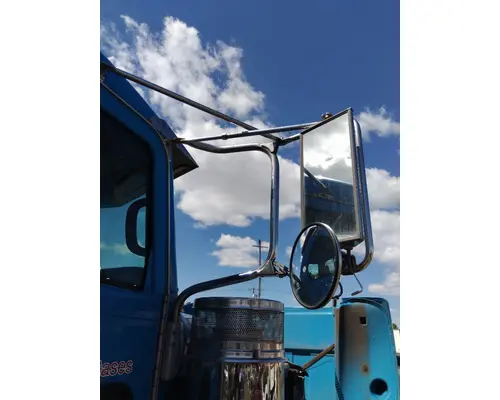 PETERBILT 367 MIRROR ASSEMBLY CABDOOR