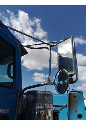 PETERBILT 367 MIRROR ASSEMBLY CAB/DOOR