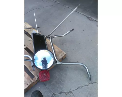 PETERBILT 367 MIRROR ASSEMBLY CABDOOR