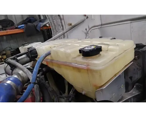PETERBILT 367 RADIATOR OVERFLOW TANK