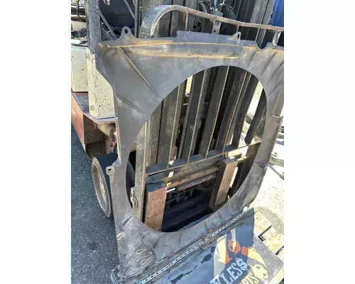 PETERBILT 367 Radiator Shroud