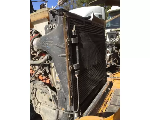 PETERBILT 367 Radiator