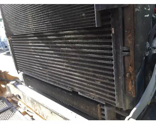 PETERBILT 367 Radiator