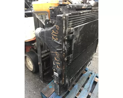 PETERBILT 367 Radiator