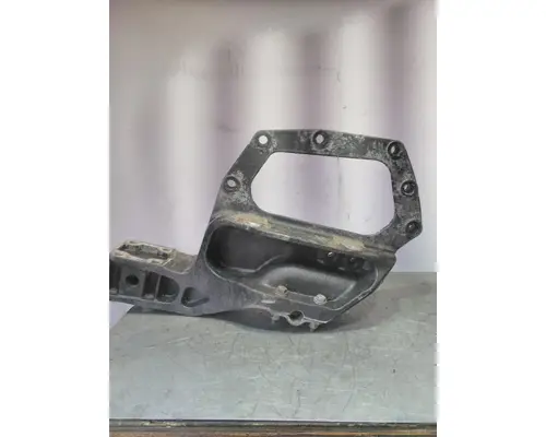 PETERBILT 367 SPRING HANGER