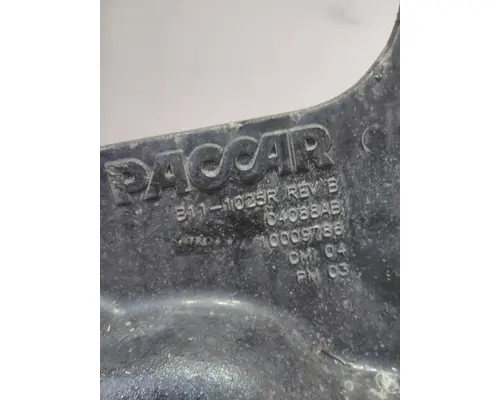 PETERBILT 367 SPRING HANGER