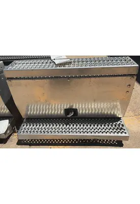 PETERBILT 367 TOOL BOX