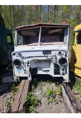 PETERBILT 373 Cab