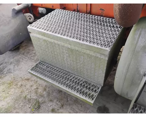 PETERBILT 375 Battery Box