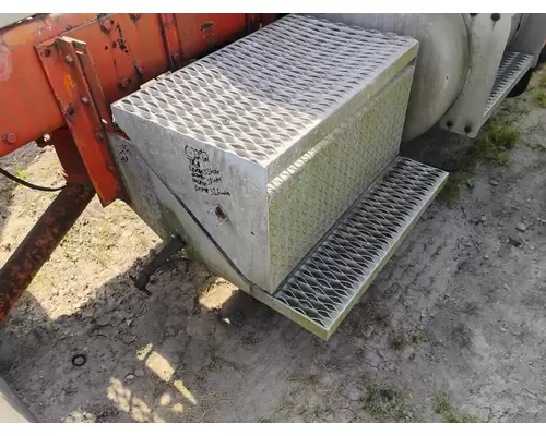 PETERBILT 375 Battery Box