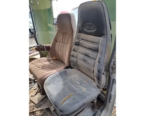 PETERBILT 375 Cab Mount