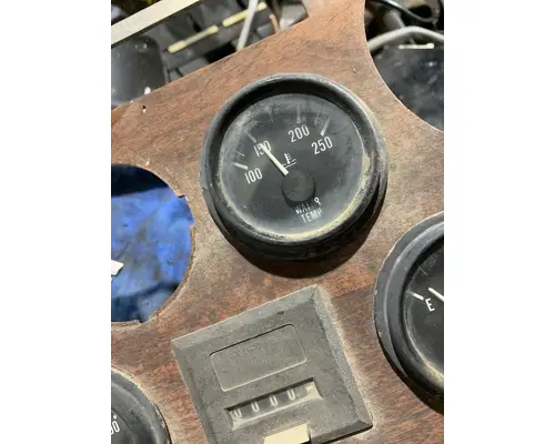 PETERBILT 375 Dash Panel