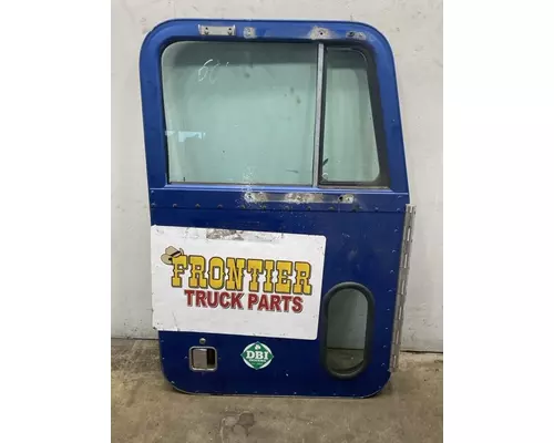 PETERBILT 375 Door Assembly, Front