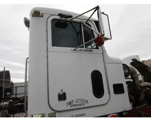 PETERBILT 375 Door Assembly, Front