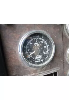 PETERBILT 375 Instrument Cluster