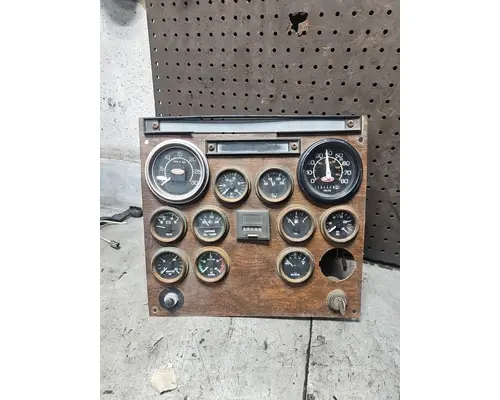 PETERBILT 375 Instrument Cluster