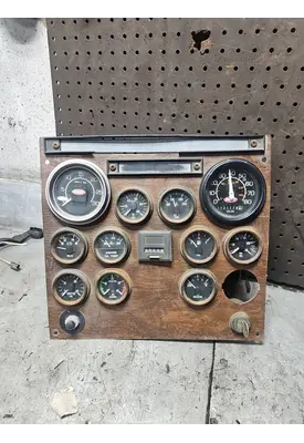 PETERBILT 375 Instrument Cluster