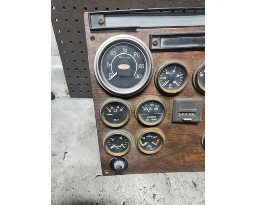 PETERBILT 375 Instrument Cluster