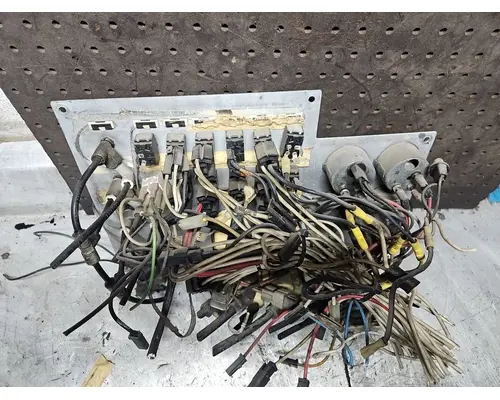 PETERBILT 375 Instrument Cluster