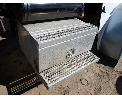 PETERBILT 377 / 378 / 379 Tool Box