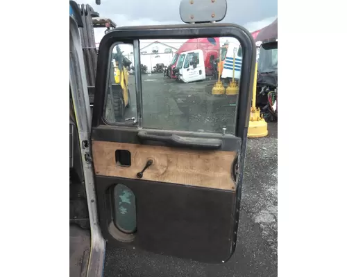 PETERBILT 377 1986-2000 DOOR ASSEMBLY, FRONT