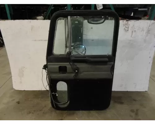 PETERBILT 377 1986-2000 DOOR ASSEMBLY, FRONT