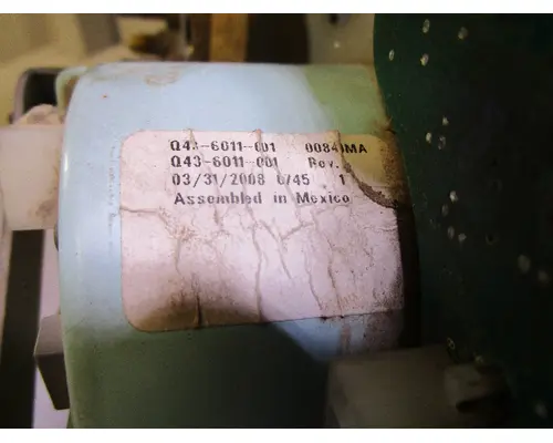 PETERBILT 377_Q43-6011-001 Tachometer