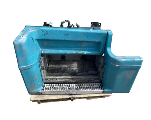 PETERBILT 377 Battery Box