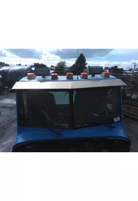 PETERBILT 377 CAB CLIP