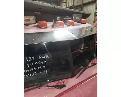 PETERBILT 377 CAB CLIP
