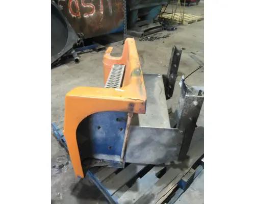 PETERBILT 377 CAB SKIRTSIDE FAIRING