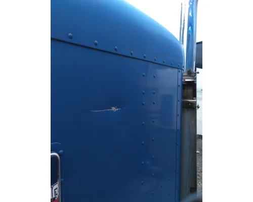 PETERBILT 377 CAB