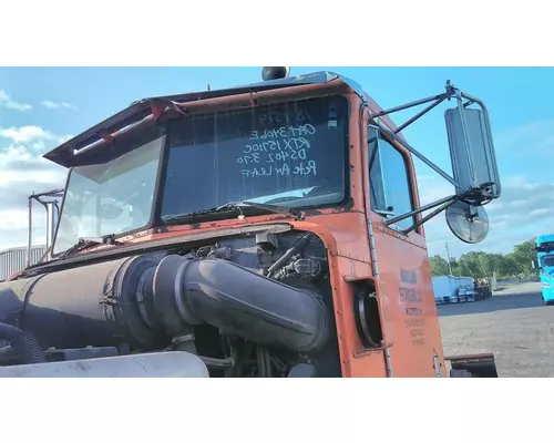 PETERBILT 377 CAB