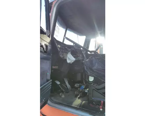 PETERBILT 377 CAB