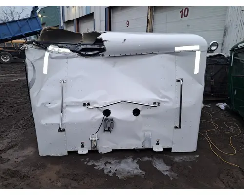 PETERBILT 377 Cab Mount