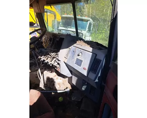 PETERBILT 377 Cab Mount