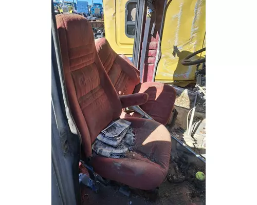 PETERBILT 377 Cab Mount
