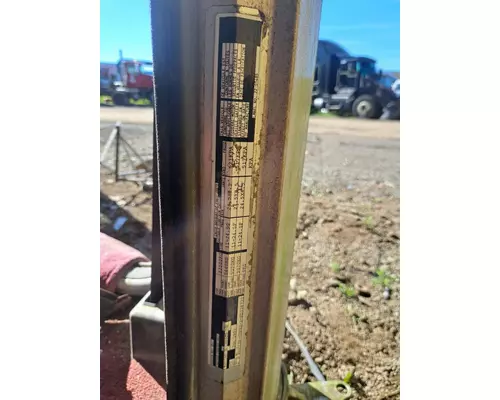PETERBILT 377 Cab Mount