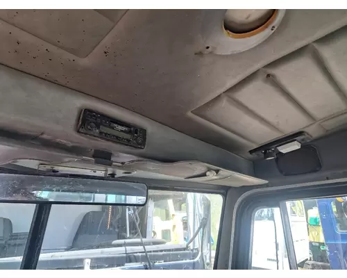 PETERBILT 377 Cab Mount