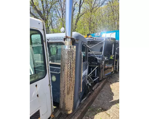PETERBILT 377 Cab Mount