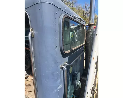 PETERBILT 377 Cab Mount