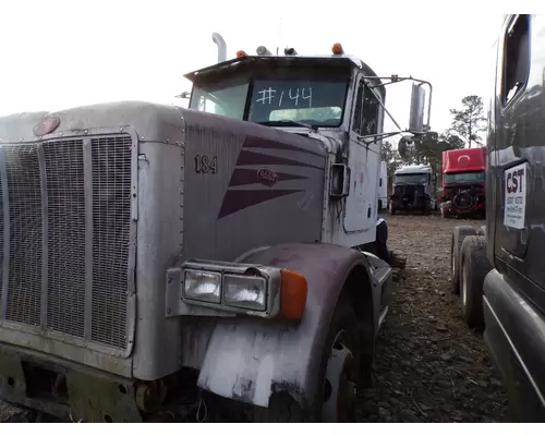 PETERBILT 377 Cab