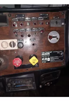 PETERBILT 377 DASH PANEL