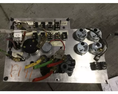 PETERBILT 377 Dash Assembly