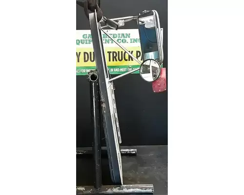 PETERBILT 377 Door Assembly, Front