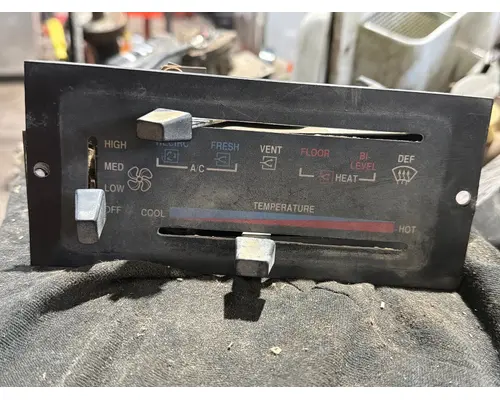 PETERBILT 377 ECM (HVAC)climate control