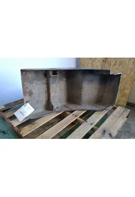 PETERBILT 377 FENDER EXTENSION