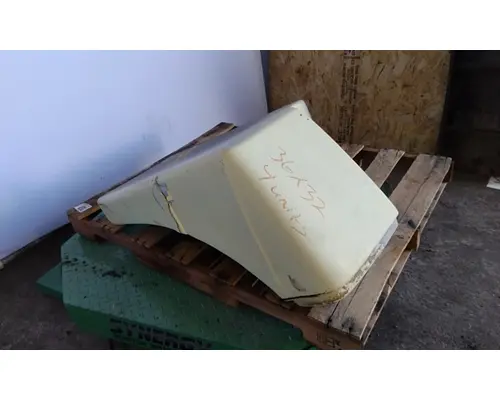 PETERBILT 377 FENDER EXTENSION