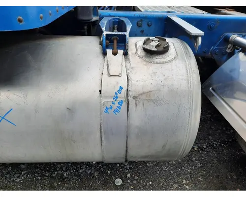 PETERBILT 377 FUEL TANK STRAP